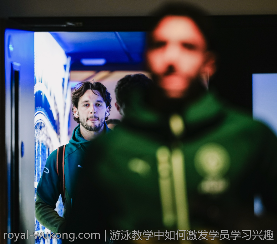 游泳教学中如何激发学员学习兴趣